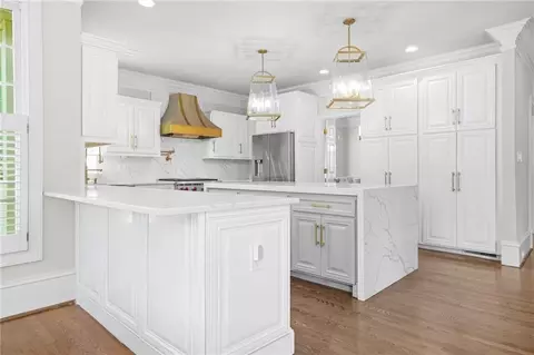 Kitchen - 315 Mossy Pointe, Duluth, GA 30097 photo 5 of 11