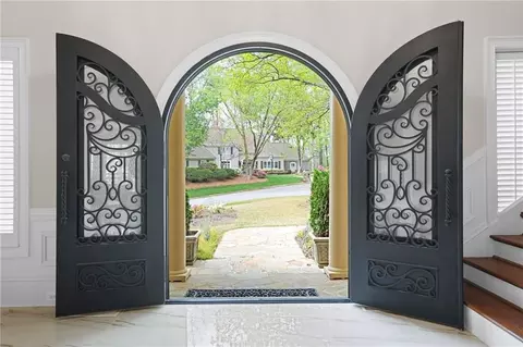Entry Way - 315 Mossy Pointe, Duluth, GA 30097 photo 4 of 10