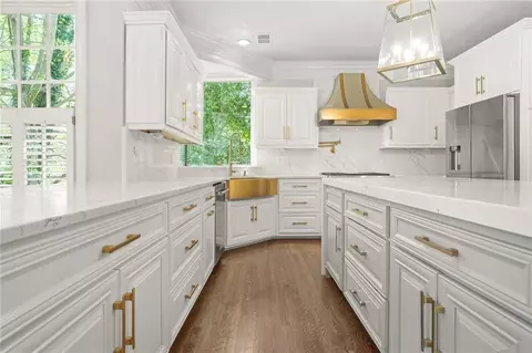 Kitchen - 315 Mossy Pointe, Duluth, GA 30097 photo 6 of 11