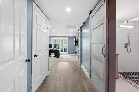 Entry Way - 315 Mossy Pointe, Duluth, GA 30097 photo 2 of 10