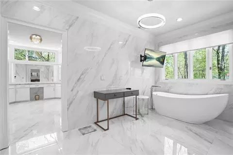 Bath - 315 Mossy Pointe, Duluth, GA 30097 photo 1 of 13