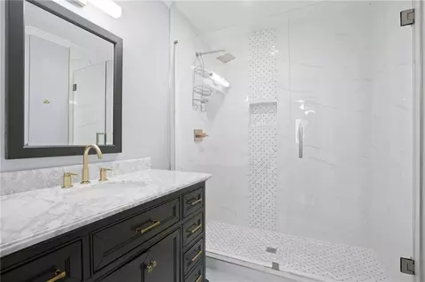 Bath - 315 Mossy Pointe, Duluth, GA 30097 photo 8 of 13