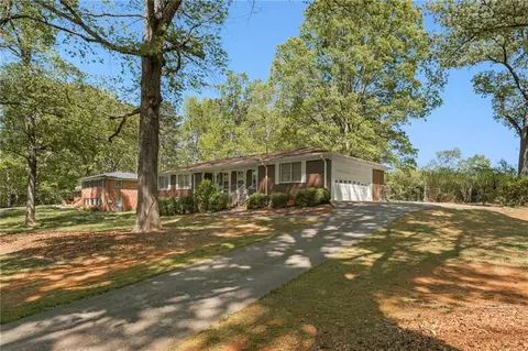 1788 Hammond Woods Cir SW, Marietta, GA 30008