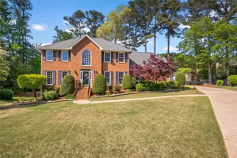 744 Edgewater Ln NW, Kennesaw, GA 30144