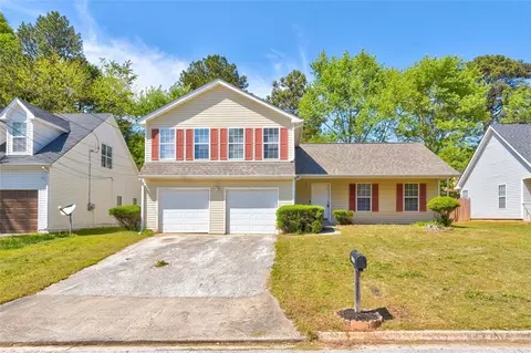 6396 Phillips Ct, Lithonia, GA 30058