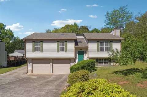 2816 Pine Meadow Dr, Marietta, GA 30066