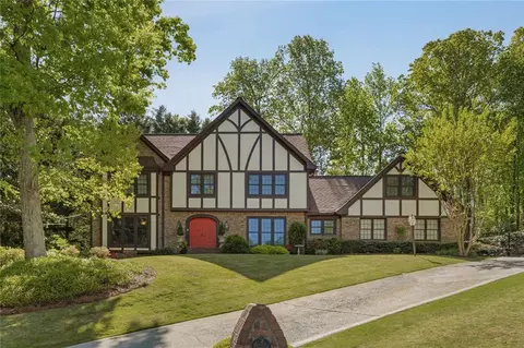 305 Spindle Ct, Sandy Springs, GA 30350
