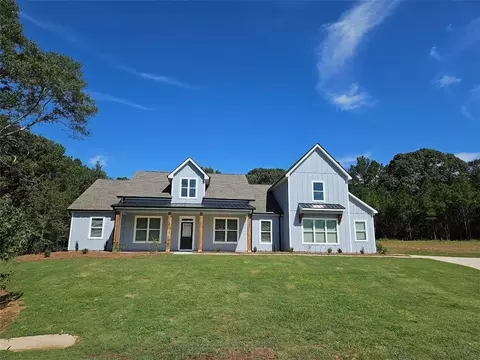 1715 Crumbley Rd, Mcdonough, GA 30252