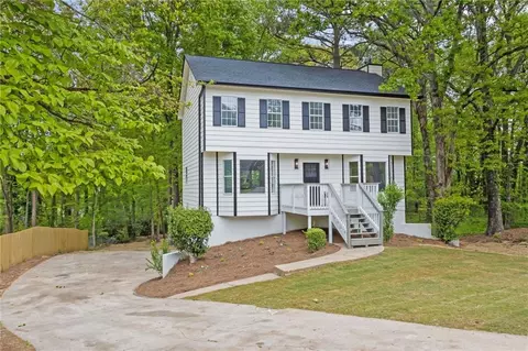 3905 Mill Glen Dr, Douglasville, GA 30135