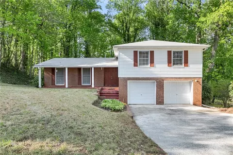 46 Hawkins Store Rd NW, Kennesaw, GA 30144