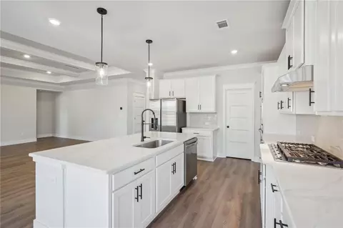 Kitchen - 73 Wingate Dr, Winder, GA 30680 photo 3 of 6
