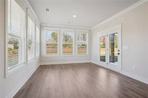Living - 73 Wingate Dr, Winder, GA 30680 photo 7 of 10