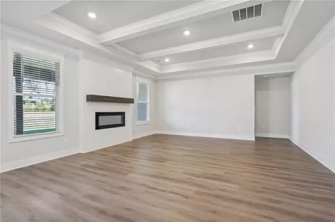 Living - 73 Wingate Dr, Winder, GA 30680 photo 6 of 10