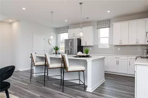 Kitchen - 616 Devon Aly, Acworth, GA 30102 photo 3 of 4