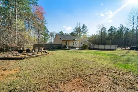 Exterior - 486 Dugdown Rd, Buchanan, GA 30113 photo 5 of 7