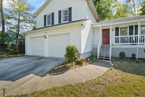 2849 Fenton Pl, Snellville, GA 30039