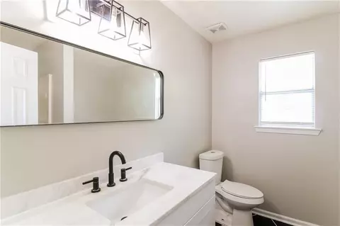 Bath - 265 Mountainview Dr, Covington, GA 30016 photo 1 of 3