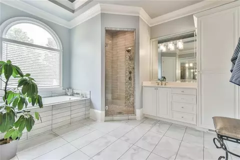 Bath - 3233 Bagley Psge, Duluth, GA 30097 photo 3 of 7
