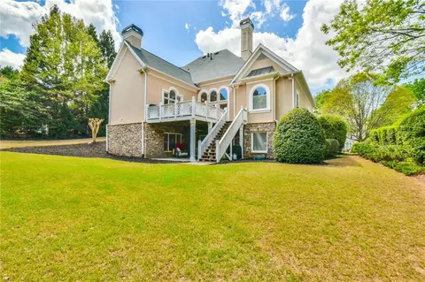Exterior - 3233 Bagley Psge, Duluth, GA 30097 photo 5 of 9
