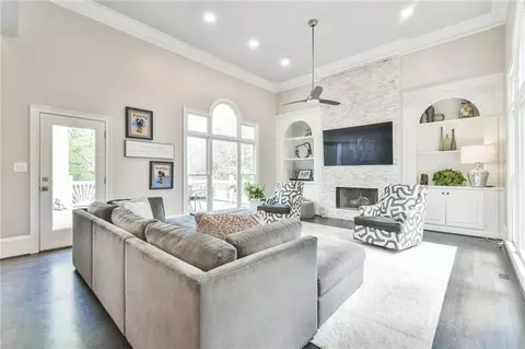 Living - 3233 Bagley Psge, Duluth, GA 30097 photo 4 of 5