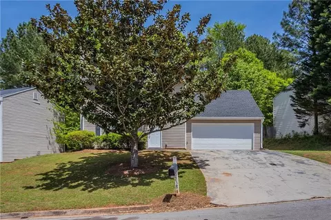 2386 Mills Bnd, Decatur, GA 30034