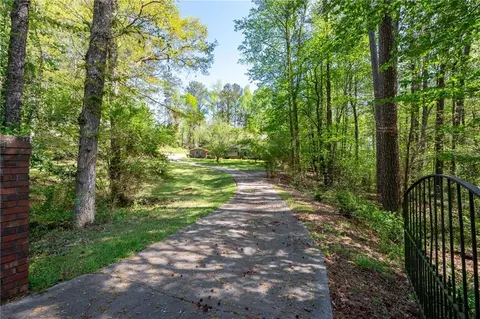 3141 Burnt Hickory Rd NW, Marietta, GA 30064