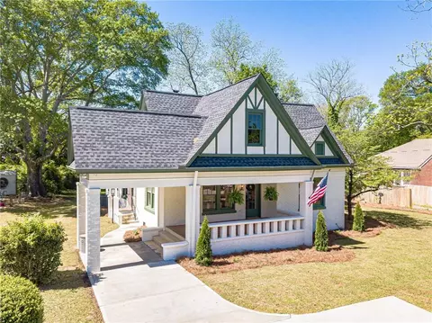 181 W Hightower Trl, Social Circle, GA 30025
