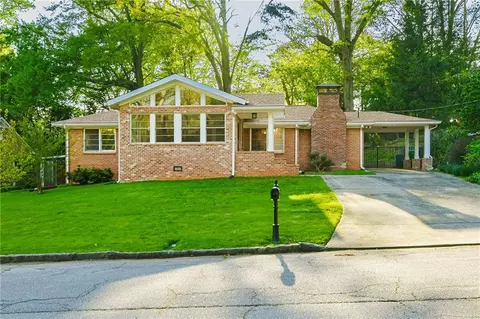 698 N Superior Ave, Decatur, GA 30033