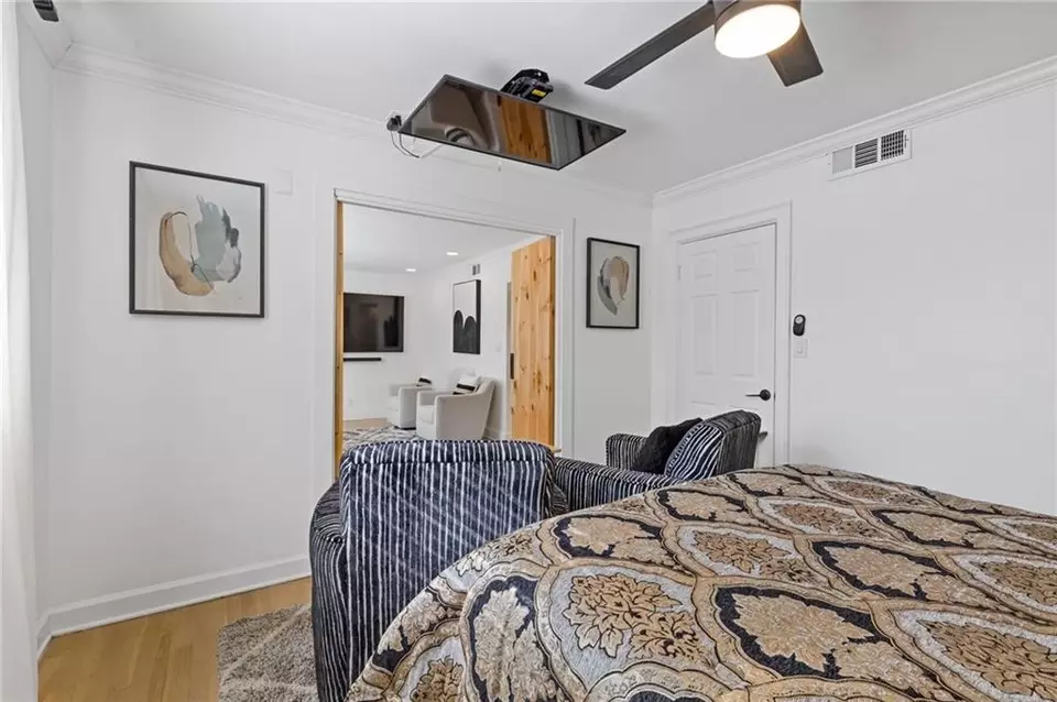 Bedroom - 10 26th St NW #A2, Atlanta, GA 30309 photo 2 of 3