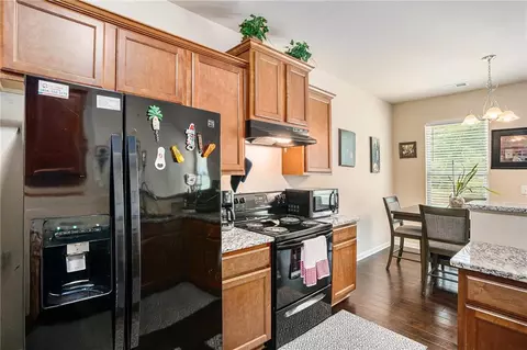 Kitchen - 25 Auburn Ct, Covington, GA 30016 photo 1 of 2