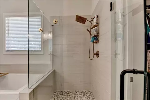 Bath - 3003 Evanshire Ave, Duluth, GA 30096 photo 6 of 10