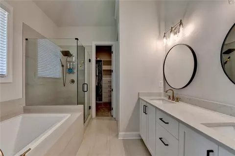 Bath - 3003 Evanshire Ave, Duluth, GA 30096 photo 1 of 10