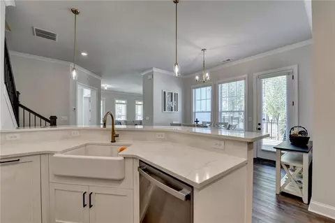 Kitchen - 3003 Evanshire Ave, Duluth, GA 30096 photo 8 of 11