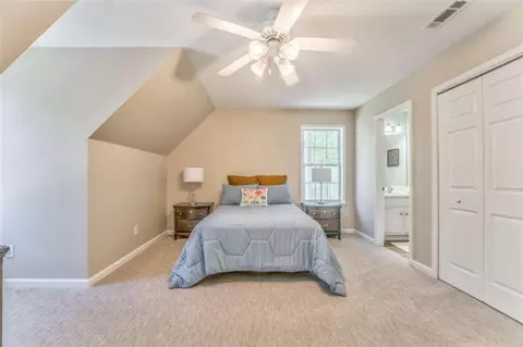 Bedroom - 6095 Blacks Bluff Rd, Cave Spring, GA 30124 photo 6 of 13