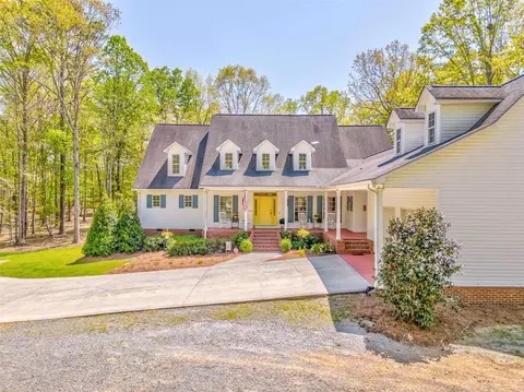Exterior - 6095 Blacks Bluff Rd, Cave Spring, GA 30124 photo 3 of 19