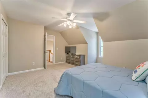 Bedroom - 6095 Blacks Bluff Rd, Cave Spring, GA 30124 photo 8 of 13