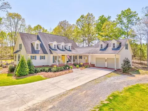 6095 Blacks Bluff Rd, Cave Spring, GA 30124