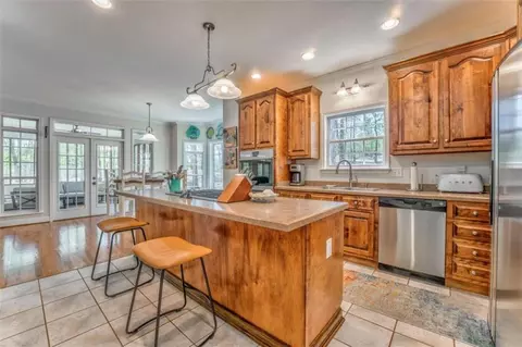 Kitchen - 6095 Blacks Bluff Rd, Cave Spring, GA 30124 photo 1 of 9