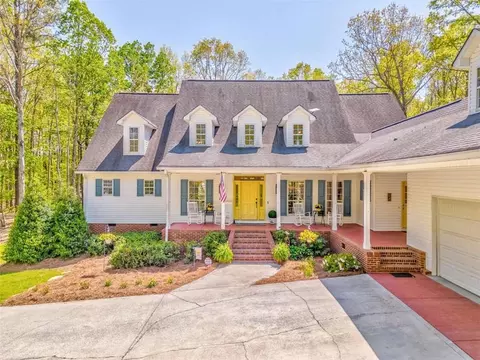 Exterior - 6095 Blacks Bluff Rd, Cave Spring, GA 30124 photo 4 of 19