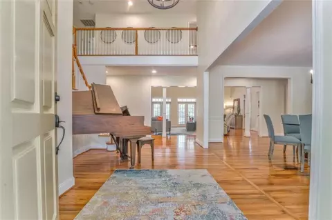 Entry Way - 6095 Blacks Bluff Rd, Cave Spring, GA 30124 photo 2 of 6