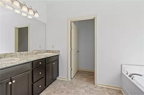 Entry Way - 2075 Villa Spring Ct, Dacula, GA 30019 photo 4 of 4