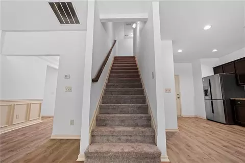 Entry Way - 2075 Villa Spring Ct, Dacula, GA 30019 photo 2 of 4