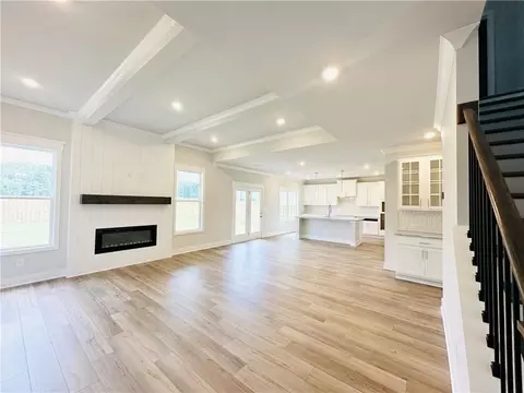 Living - 85 Wingate Dr, Winder, GA 30680 photo 4 of 10