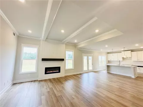 Living - 85 Wingate Dr, Winder, GA 30680 photo 8 of 10