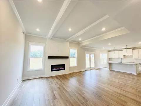 Living - 85 Wingate Dr, Winder, GA 30680 photo 5 of 10