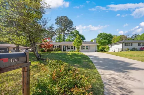 4861 Alcan Rd, Powder Springs, GA 30127