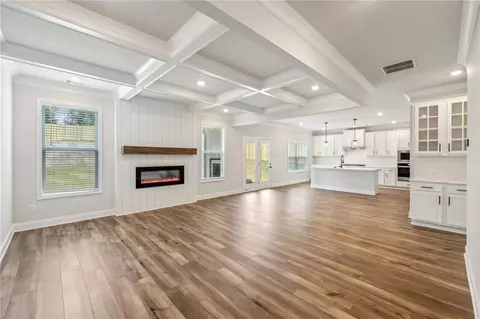 Living - 95 Wingate Dr, Winder, GA 30680 photo 3 of 11