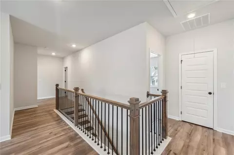 Entry Way - 95 Wingate Dr, Winder, GA 30680 photo 8 of 10