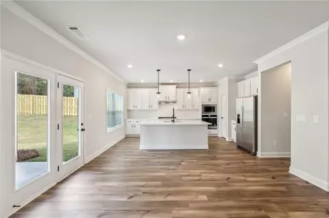 Living - 95 Wingate Dr, Winder, GA 30680 photo 9 of 11