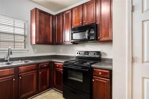 Kitchen - 11151 Aliyah Dr, Hampton, GA 30228 photo 3 of 3
